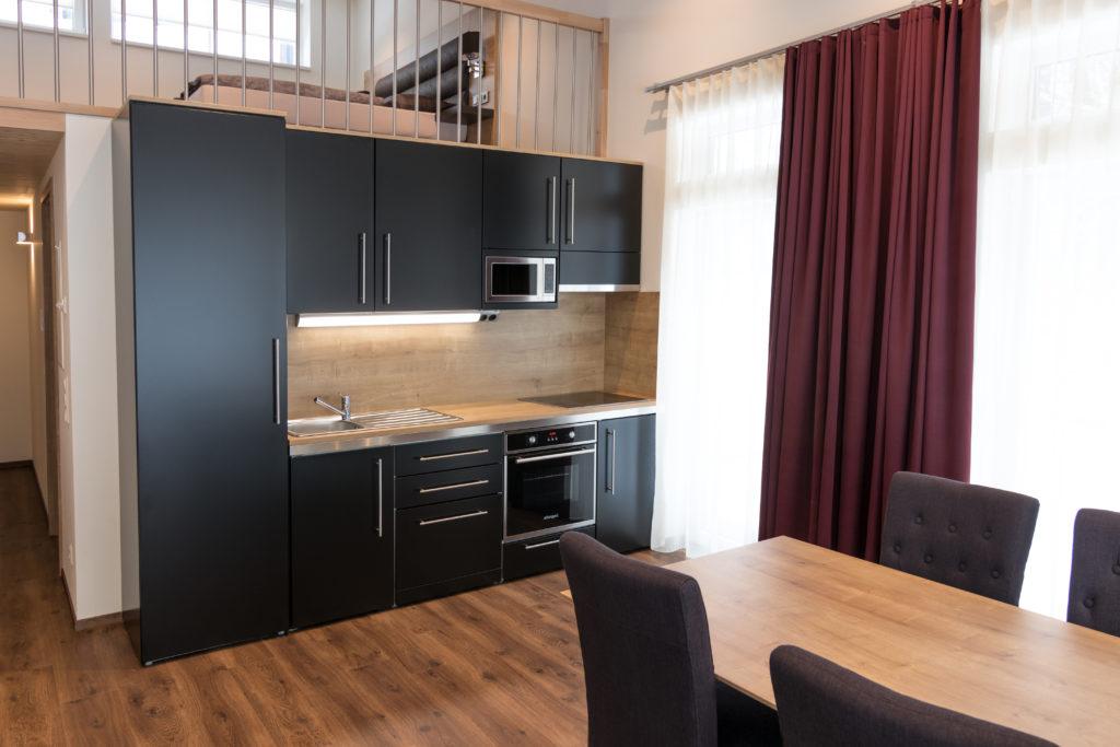 Stengel Küche schwarz Hotel Ansicht