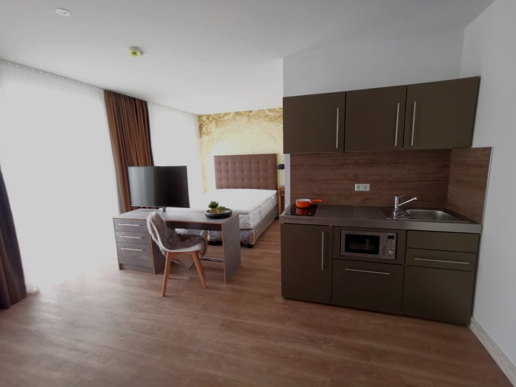 Stengel Metallküche H23 Stuttgart Zimmer